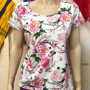 HOT 💋KISS floral Top